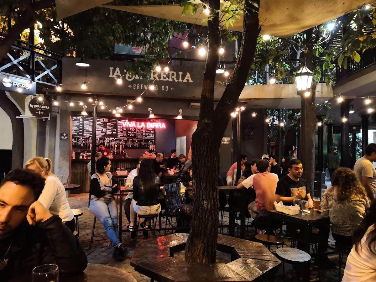 Explosión en un bar de Corrientes: hay 3 heridos pero "pudo ser una tragedia"