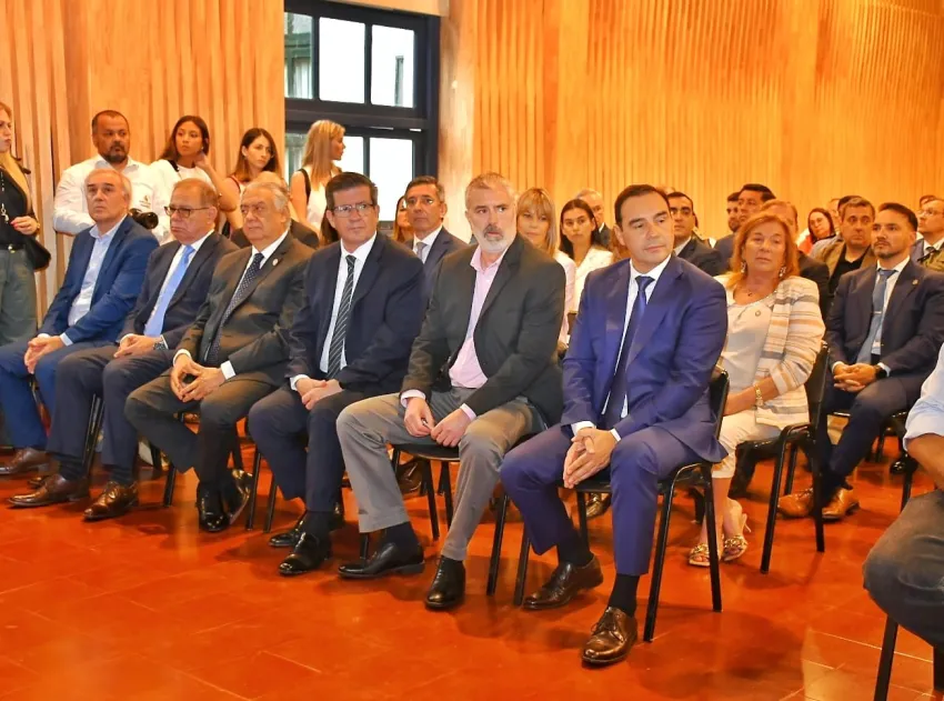 Valdés: "El Estado debe ser el garante de que a las empresas correntinas les vaya bien"