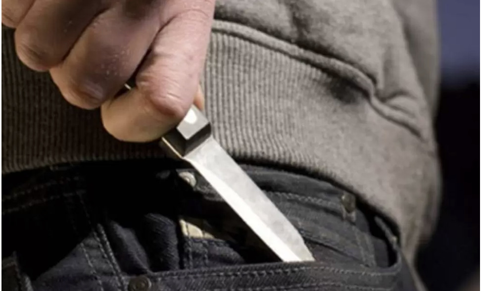 Mató de dos puntazos al nuevo novio de su ex tras una discusión