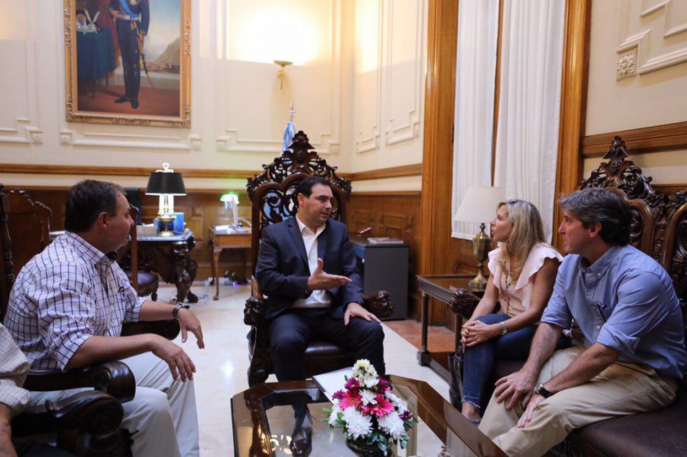 El Gobernador se reunió con representantes del Partido Liberal
