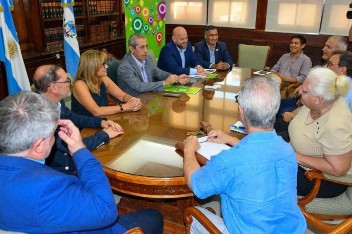 El Gobierno ofreció a docentes un aumento salarial por encima de la inflación