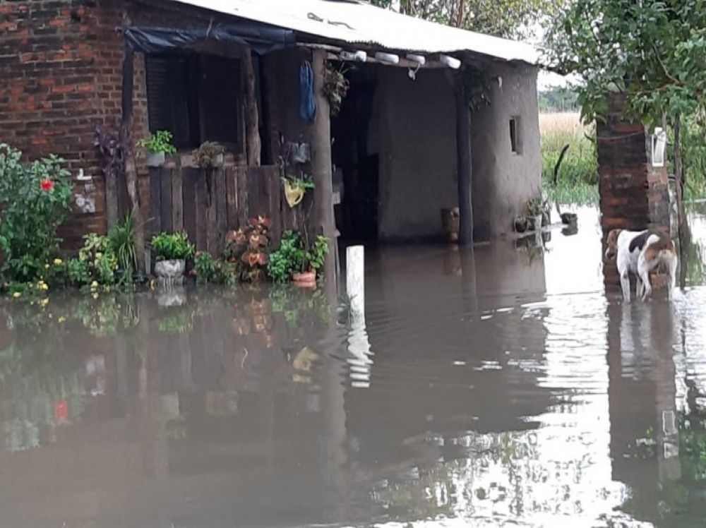 Volvió a llover en el interior y se sumaron evacuados en Itatí