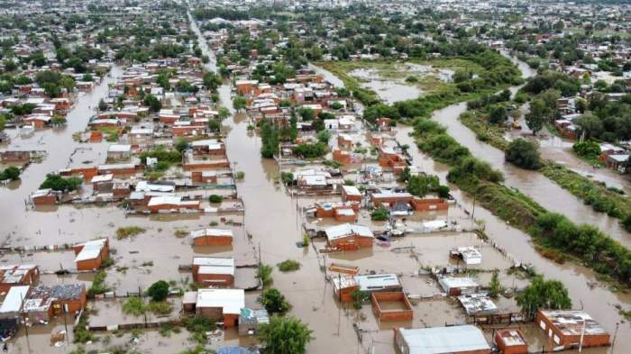 Corrientes ayuda a los afectados por el agua en Bahía Blanca