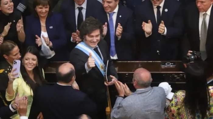 Javier Milei firmó el DNU que habilita el acuerdo con el FMI