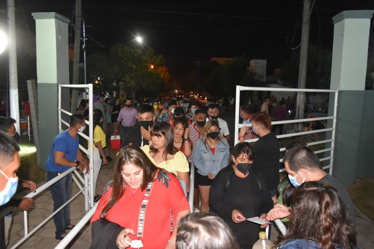 Comunicado de la Municipalidad de Goya sobre evento de Navidad en predio Costa Surubí