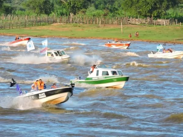Fiesta Nacional del Pacú: Largada de lanchas