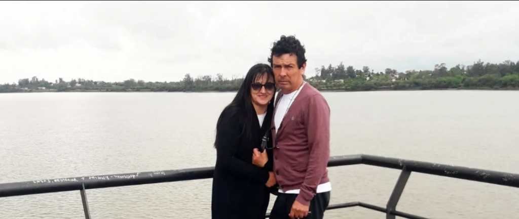 Su padre se oponía a su amor y se reencontaron 35 años después