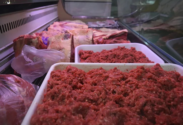 El kilo de carne subió 44% en la hacienda y podría llegar a los $12.000 en los comercios