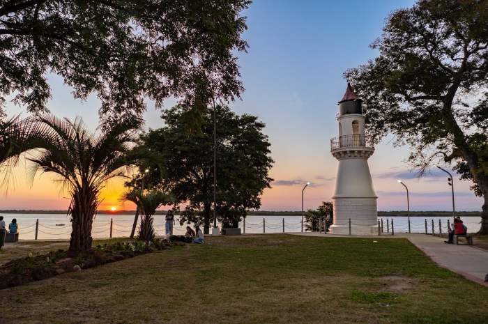 Corrientes: estaba pescando cedió el suelo, cayó al río y se ahogó