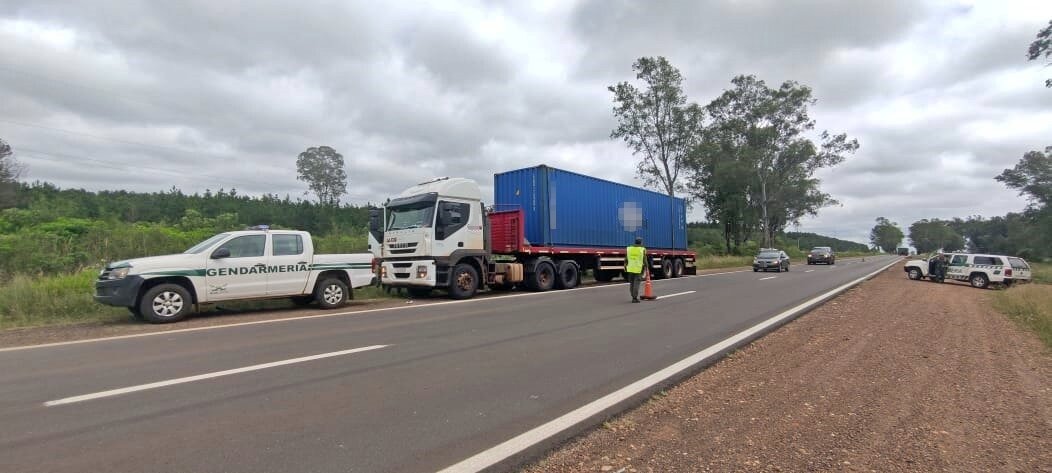 Corrientes: detuvieron a un camionero que transportaba más de 72 kilos de marihuana