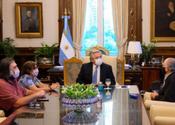 Paritaria docente: acordaron un aumento de 32% en tres cuotas y con cláusula de revisión