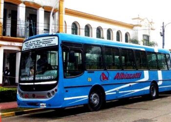 Esquina: Desde marzo vuelven los colectivos a Corrientes