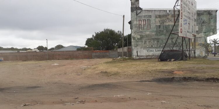 Conmoción en Corrientes: murió el bebé hallado en un baldío esta mañana