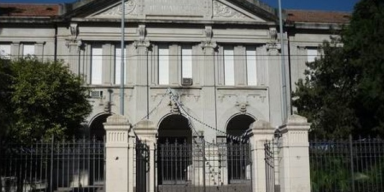 Corrientes: Estudiantes aislados por COVID-19 en una Escuela céntrica