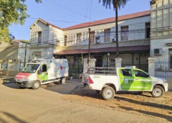 Dijeron que iban a ponerle la vacuna y la drogaron para robarle