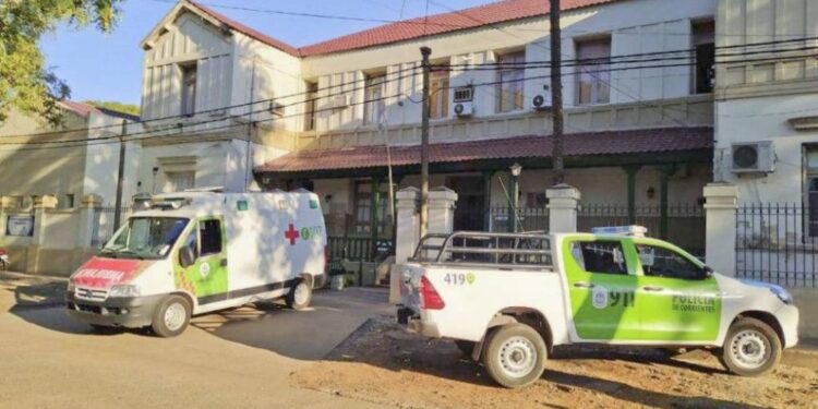 Dijeron que iban a ponerle la vacuna y la drogaron para robarle