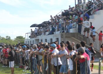 Clausuraron un club por un evento de rugby con mucho público