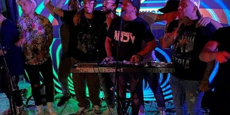 Polémica por la fiesta de la hija de Carlitos Tevez