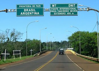El Gobierno extendió el cierre de fronteras hasta el 30 de abril