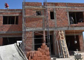 Los detalles de las líneas para refacción y construcción de casas