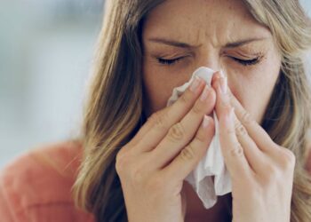 La rinitis y la congestión nasal son consideradas síntomas de Covid19
