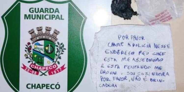 “Mi jefe intenta drogarme”: pedido estremecedor de una empleada
