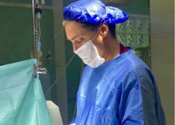 Médico correntino y su familia se encuentran desaparecidos enderrumbe de un edificio en Miami