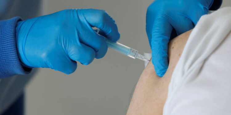 Habilitaron turnos de segunda dosis de Sinopharm y Covishield