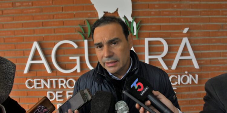En Paso de la Patria, Valdés inauguró enripiado sobre ruta de acceso y SUM en el Centro de Conservación “Aguará”