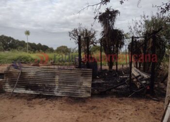 Un abuelo murió calcinado en el incendio de la casilla en Bella Vista
