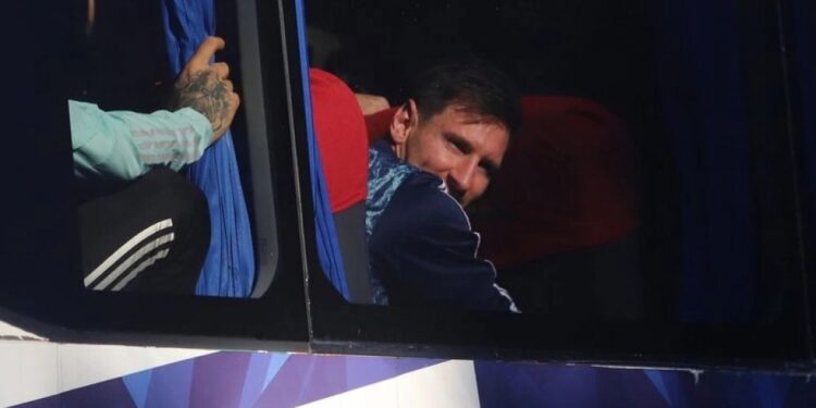 Así se recibió a la selección argentina ni bien arribó con la copa