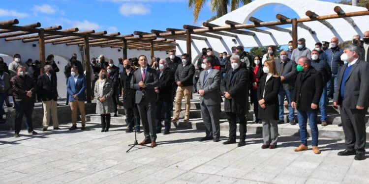 Valdés inauguró el Centro Ornitológico del Iberá en Ituzaingó