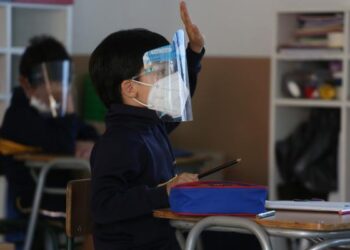 Clases presenciales: “Es clave el avance de la vacunación”