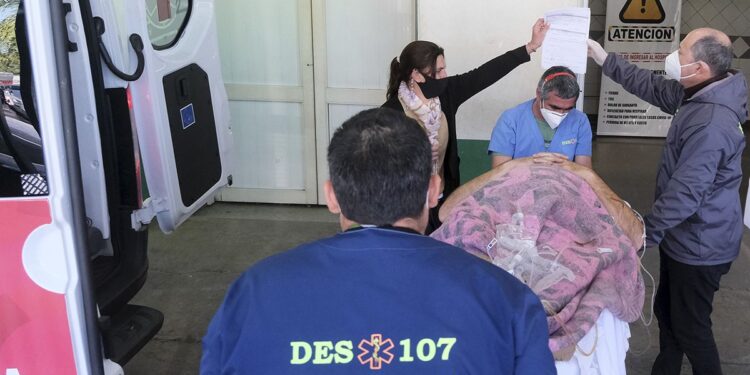 Parte médico: el diputado baleado permanece estable y lúcido