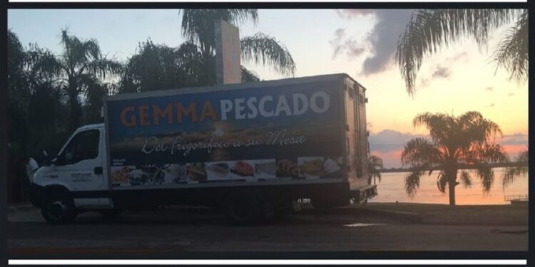 El camión de pescados llega a Goya