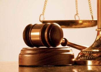 Solicita aumento salarial para magistrados y funcionarios judiciales