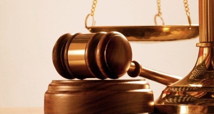Solicita aumento salarial para magistrados y funcionarios judiciales