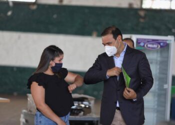 Gustavo Valdés llega este jueves a Esquina para inaugurar varias obras