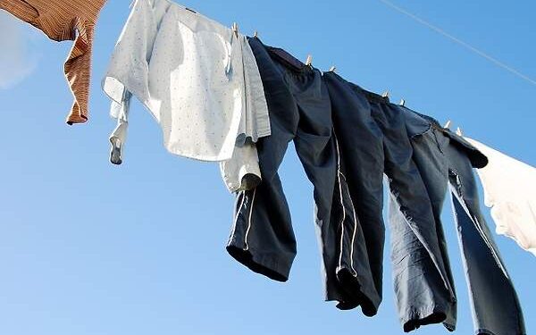 Detuvieron a un joven intentando robar ropas del tendal de una casa en Corrientes