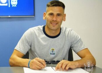 El goyano Guillermo Enrique firmó su primer contrato profesional