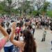 Corrientes: tras la movilización, procesaron a los padres acusados de violar y prostituir a sus hijas