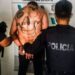 Detuvieron a un hombre que violó una restricción perimetral y amenazó a su expareja con una katana