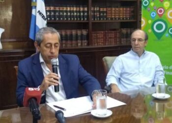 El Gobierno de Corrientes anunciará este miércoles aumentos salariales para empleados estatales