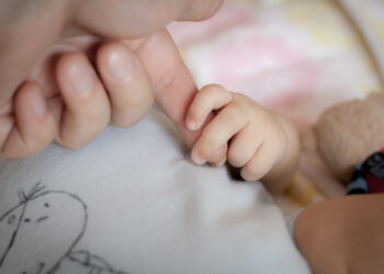 Garaví: Bebé de 9 meses cayó de una camioneta y falleció en el hospital