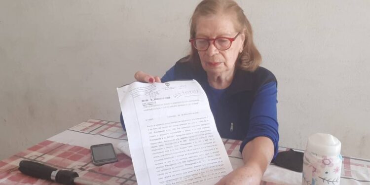 Corrientes: Su hija la echó de su propia casa y pide ayuda para poder volver