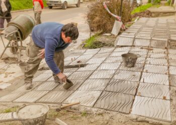 La Municipalidad de Esquina presentó un programa para refaccionar tu vereda