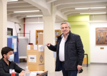 Votó Alberto: “es importante que el pueblo se exprese con todas sus convicciones”