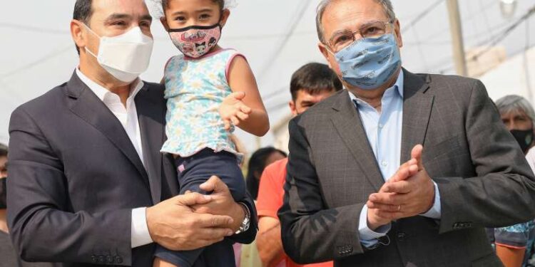 Valdés y Tassano lideran el ranking de imagen positiva en el país