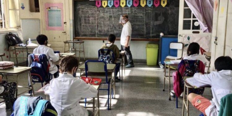 Las evaluaciones Aprender serán el 1 de diciembre y alcanzará a 21 mil alumnos correntinos