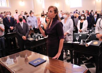 María Eugenia Mancini juró como diputada